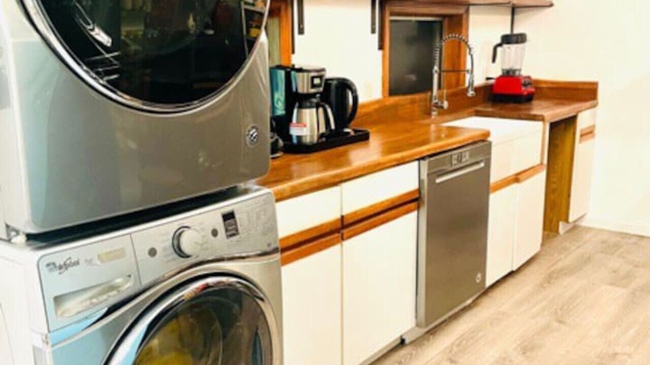 Photo of Others in Highmount