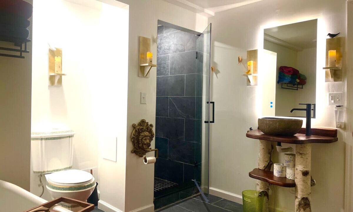 Photo of Others in Highmount