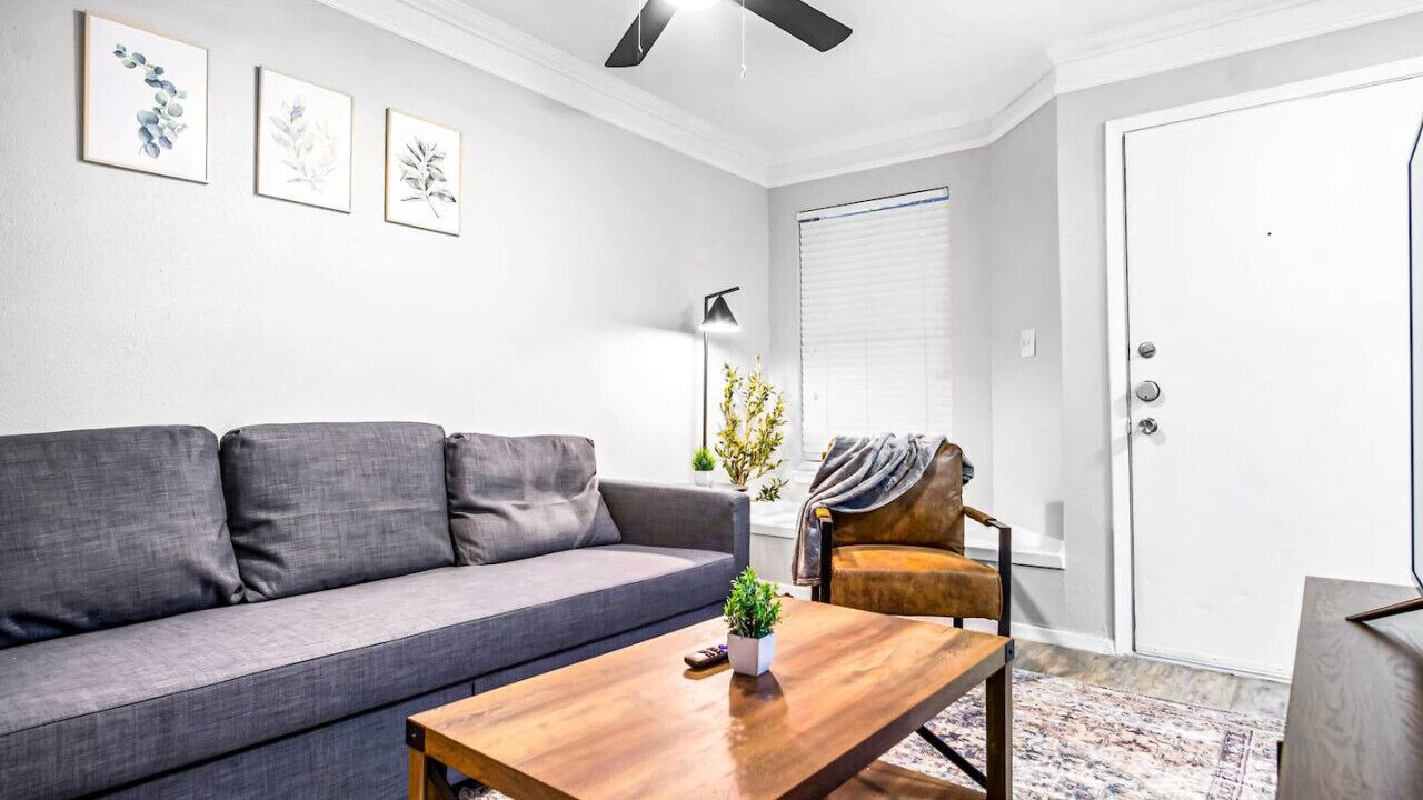 Photo of Bedroom in Brentwood