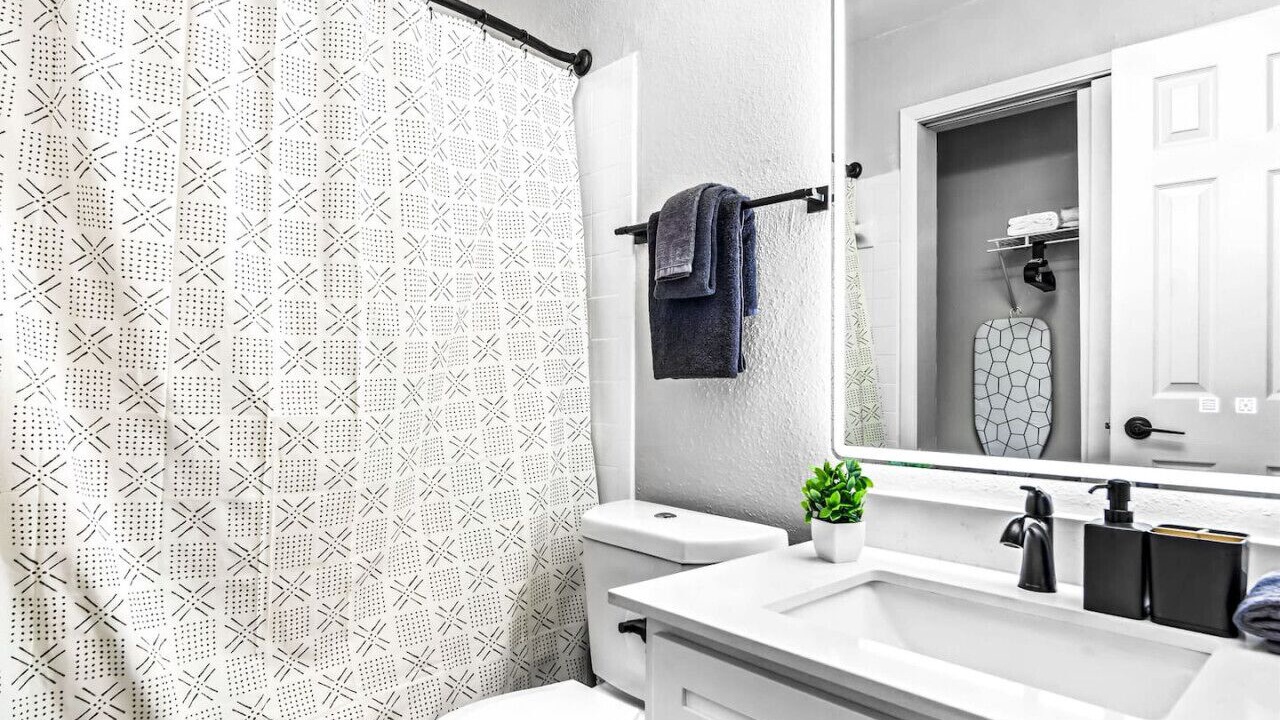 Photo of Bathroom in Brentwood