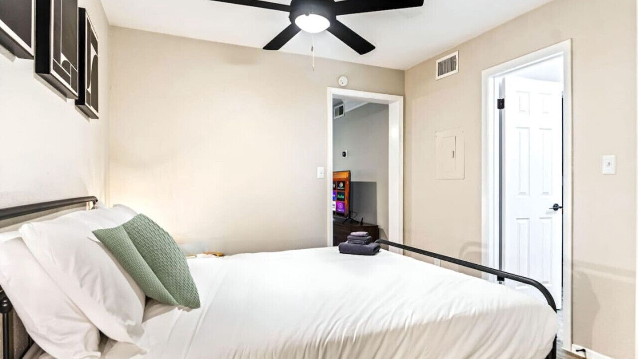 Photo of Bedroom in Brentwood