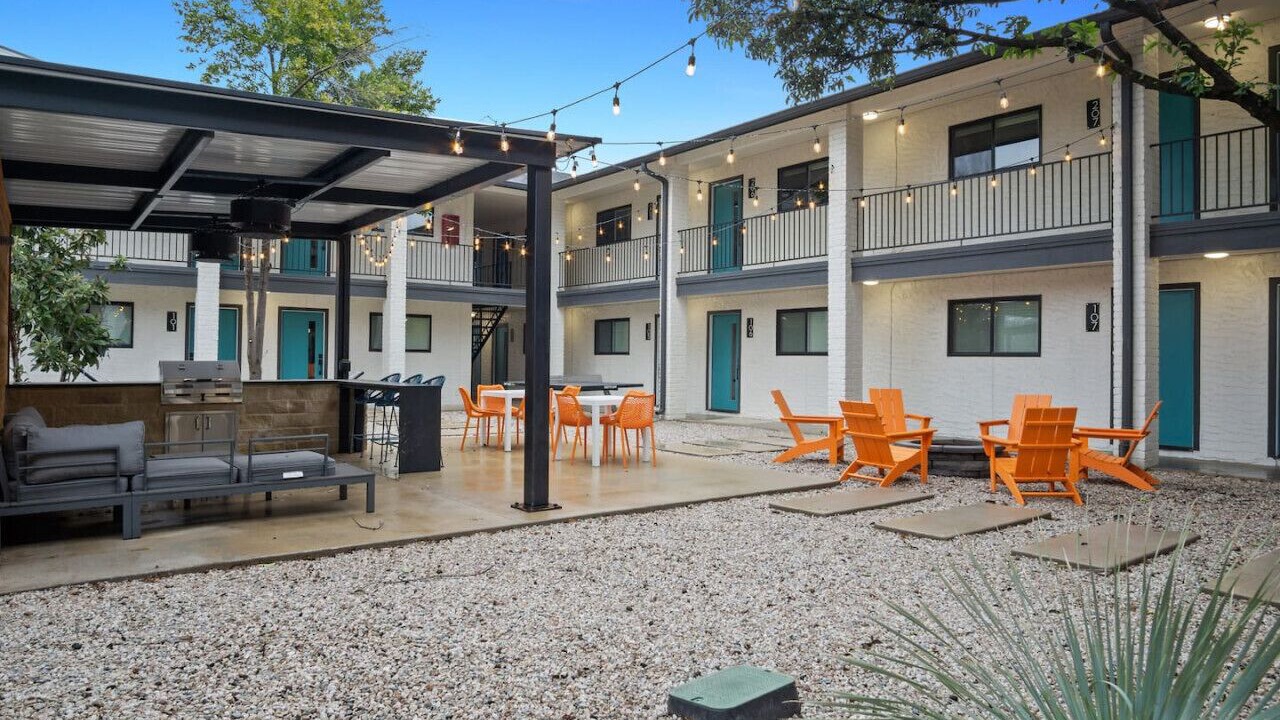 Photo of Outdoor in South Lamar