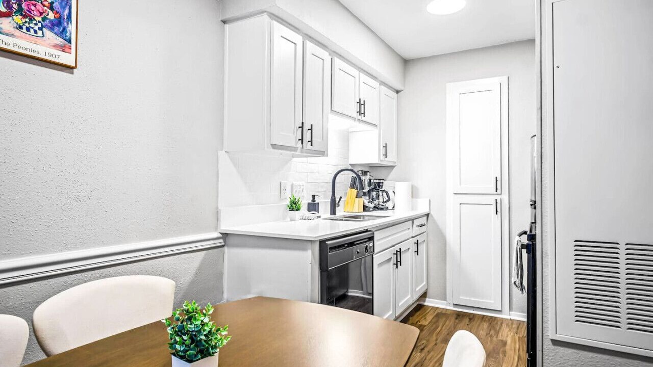 Photo of Bedroom in Brentwood