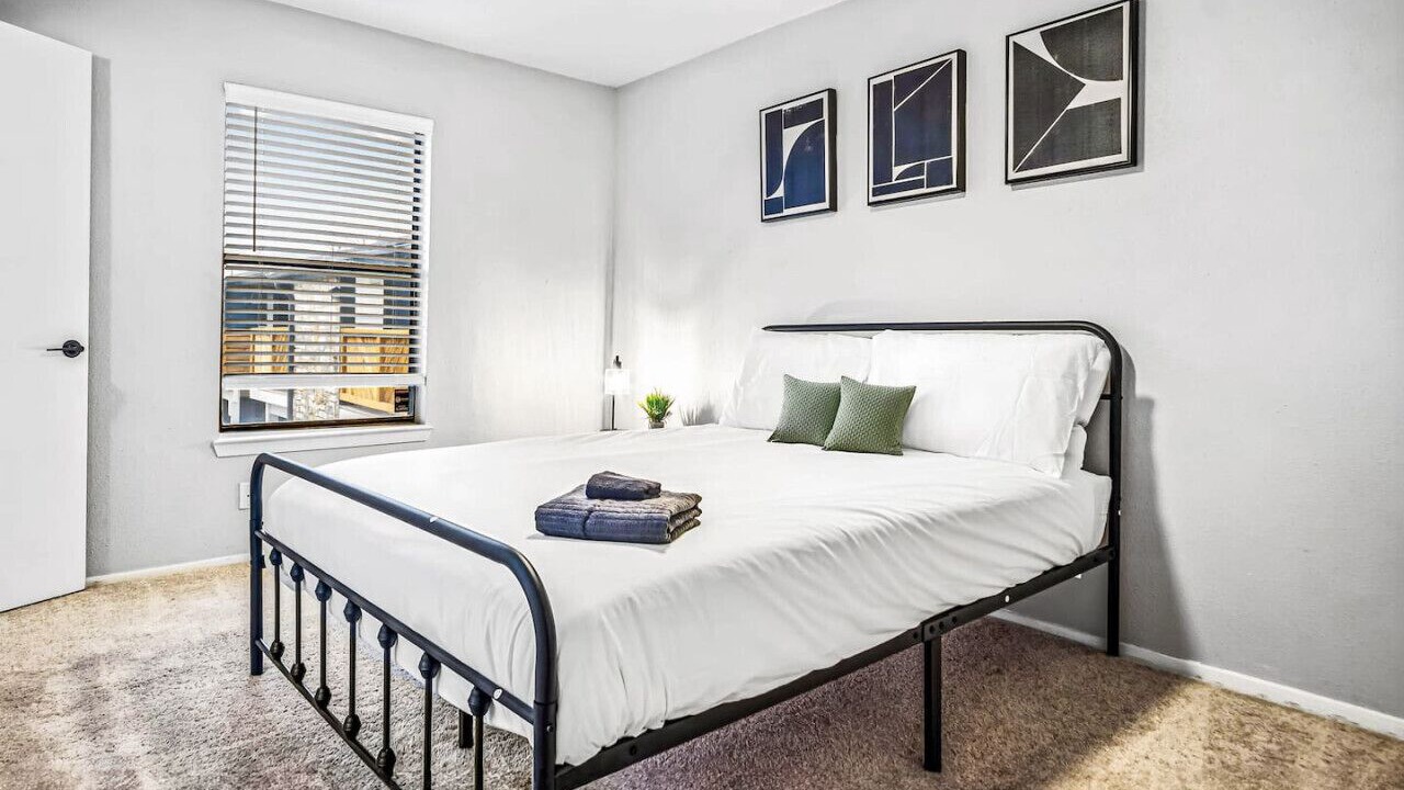 Photo of Bedroom in Brentwood