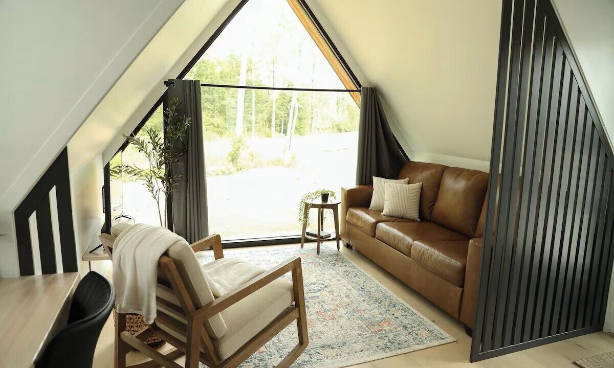 Photo of Livingroom in Milroy