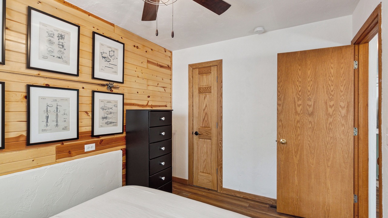 Photo of Bedroom in Edgerton