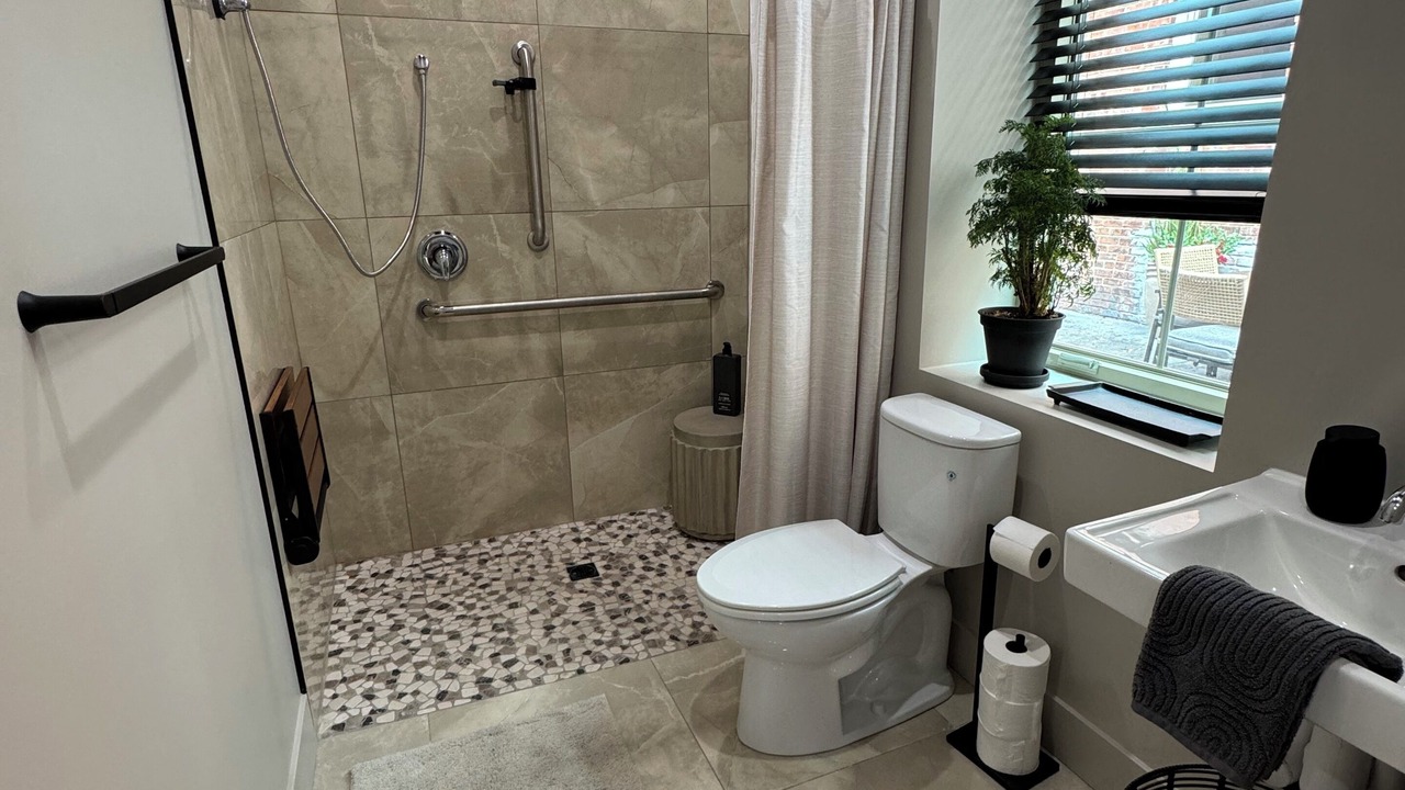 Photo of Bathroom in Grand Island