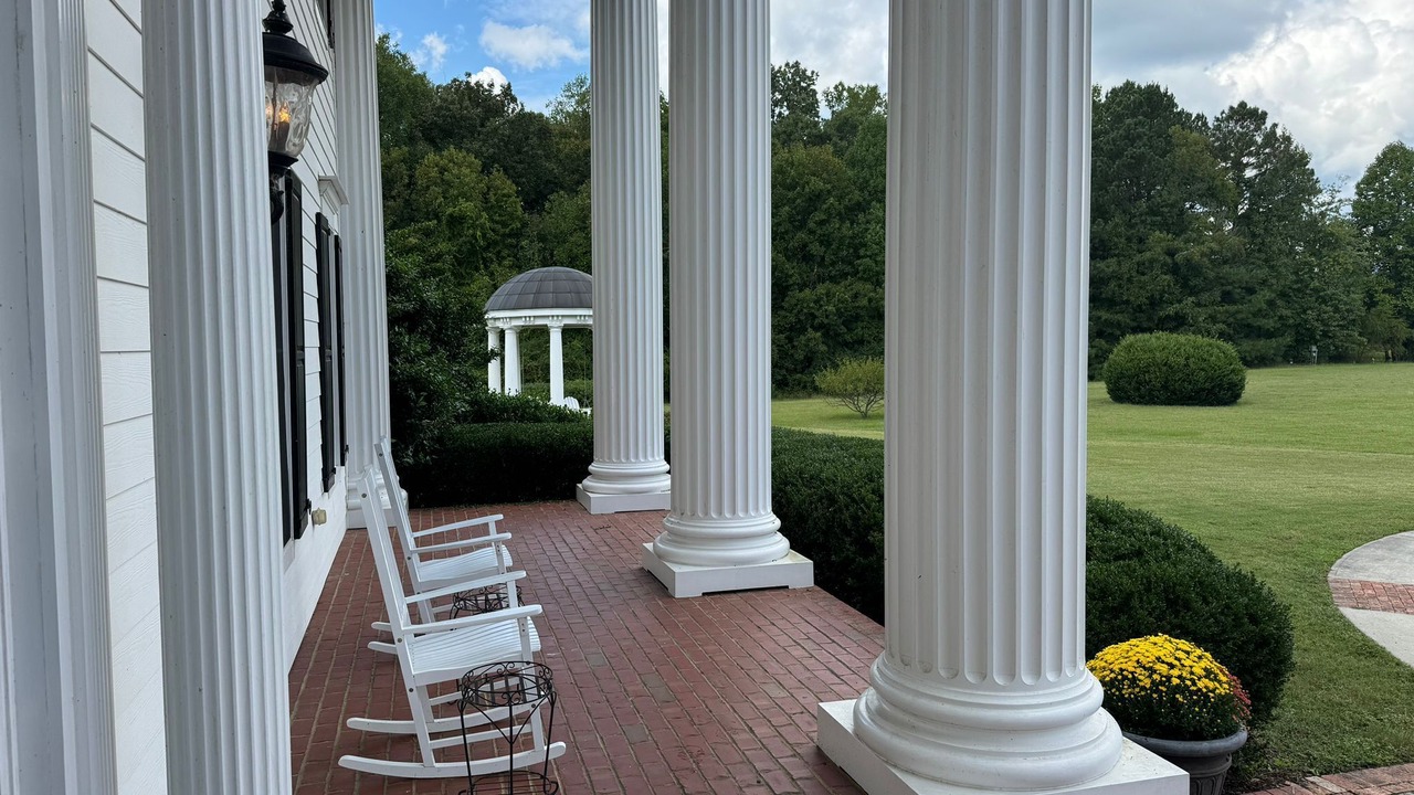 Photo of Patio Balcony in Blands