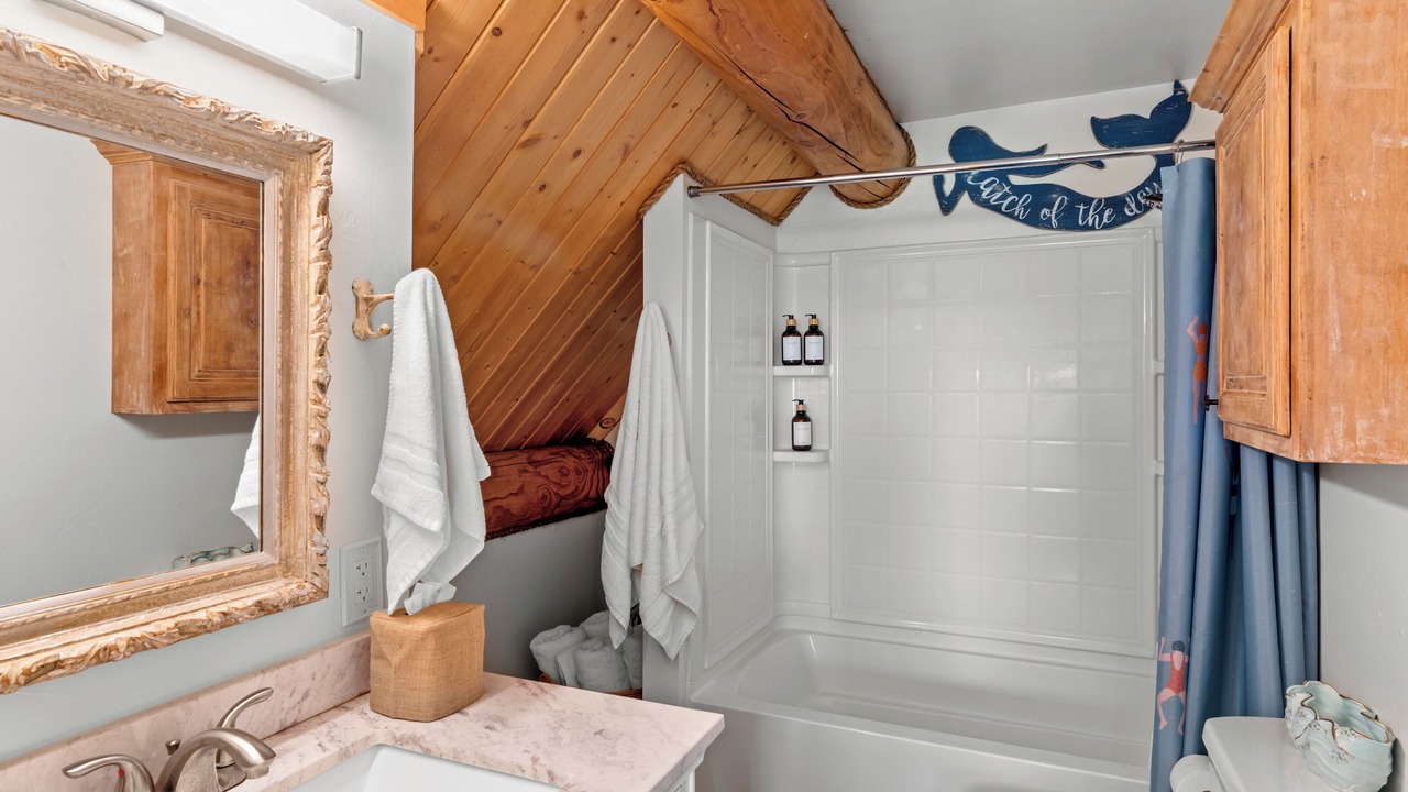 Photo of Bathroom in Garden City