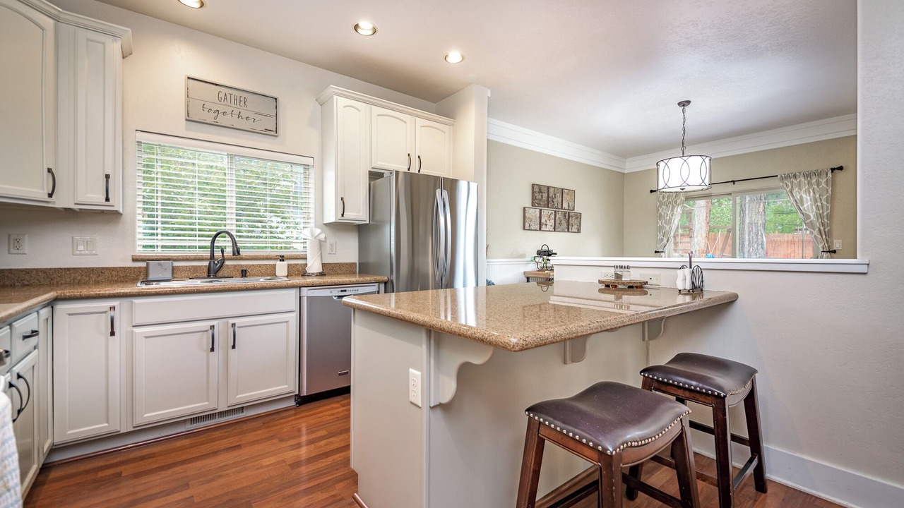 Photo of Kitchen in Ponderosa Trails