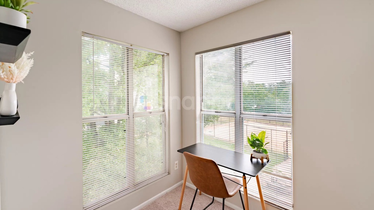 Photo of Others in Beverly Woods