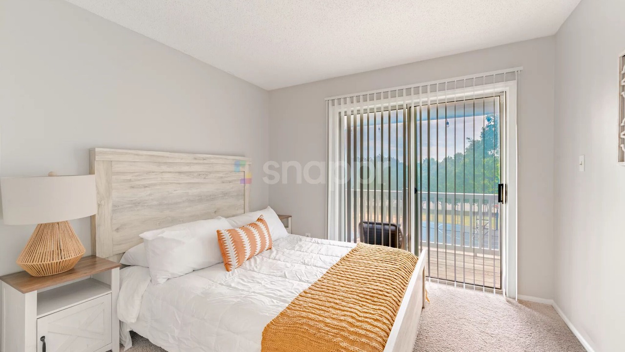 Photo of Bedroom in Beverly Woods