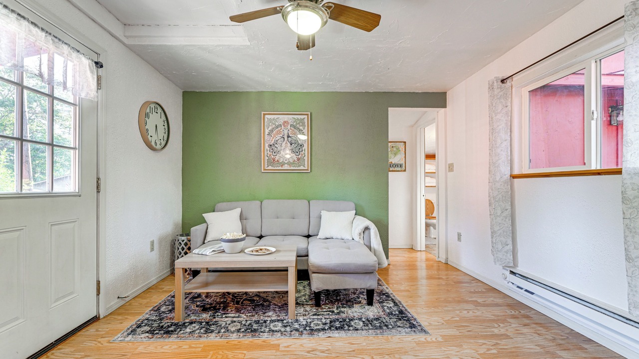 Photo of Livingroom in Grants Pass