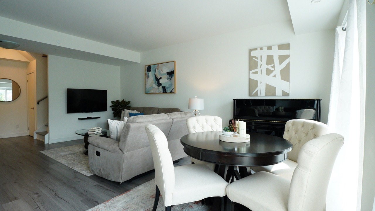 Photo of Livingroom in North York
