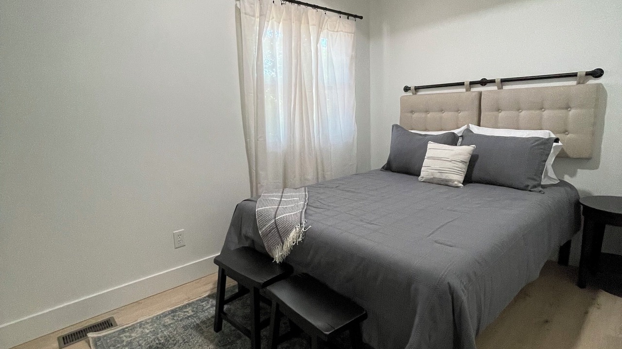 Photo of Bedroom in Camdenton