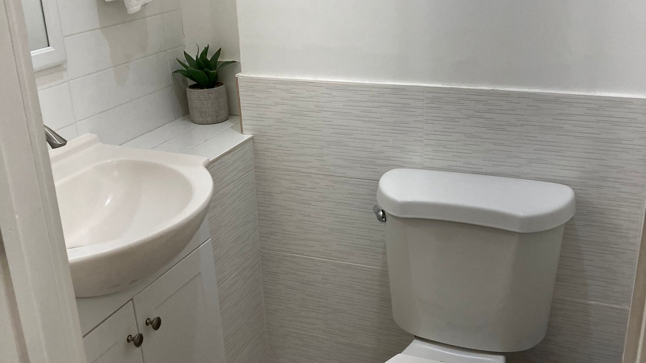 Photo of Bathroom in Washington Square West