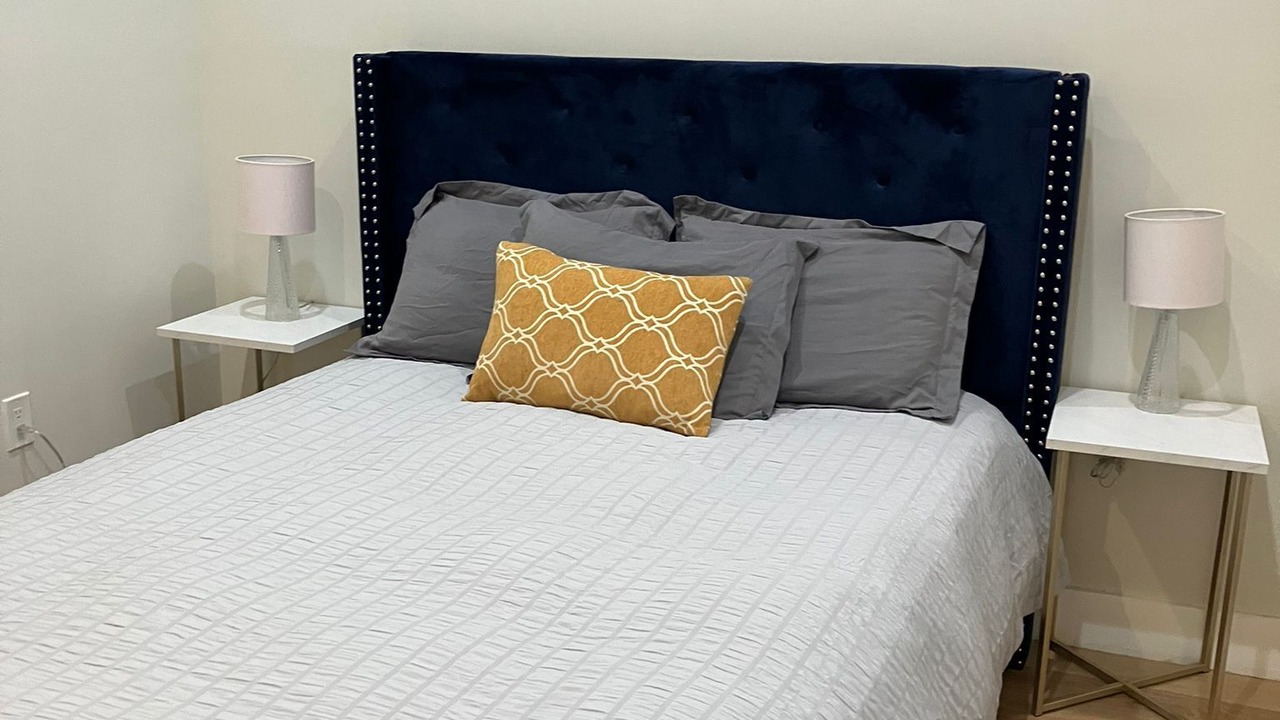 Photo of Bedroom in Washington Square West