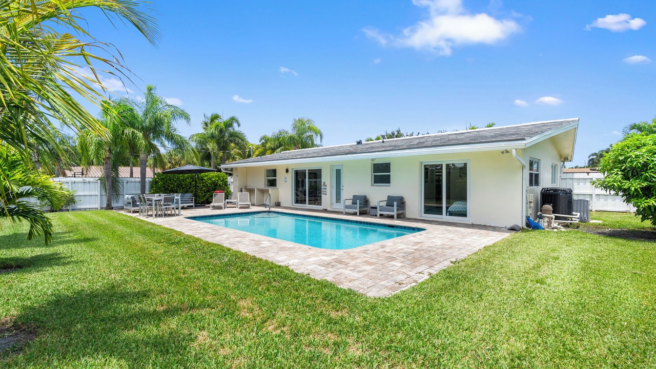 Photo of Outdoor in Imperial Point