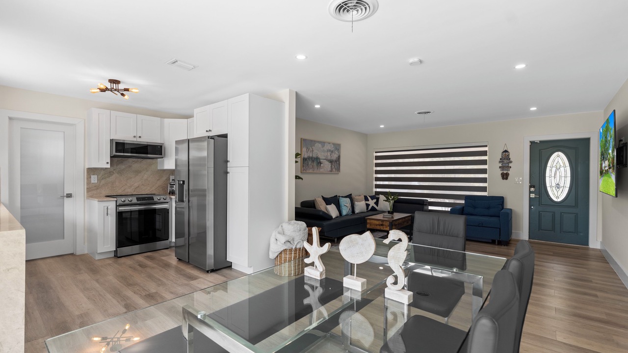 Photo of Bedroom in Imperial Point