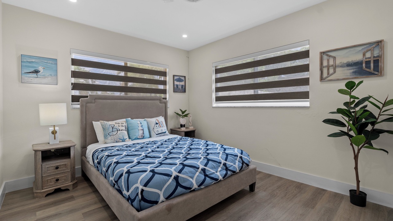 Photo of Others in Imperial Point