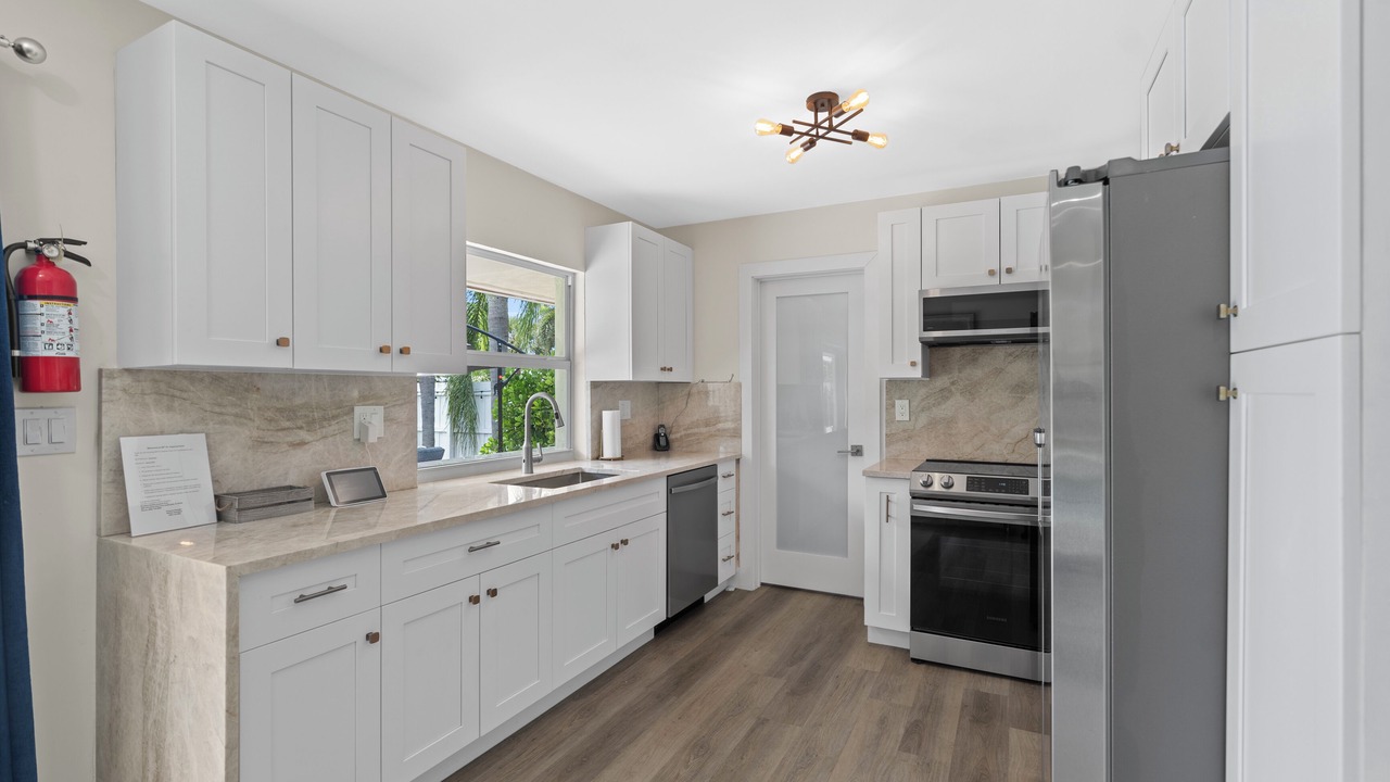 Photo of Others in Imperial Point