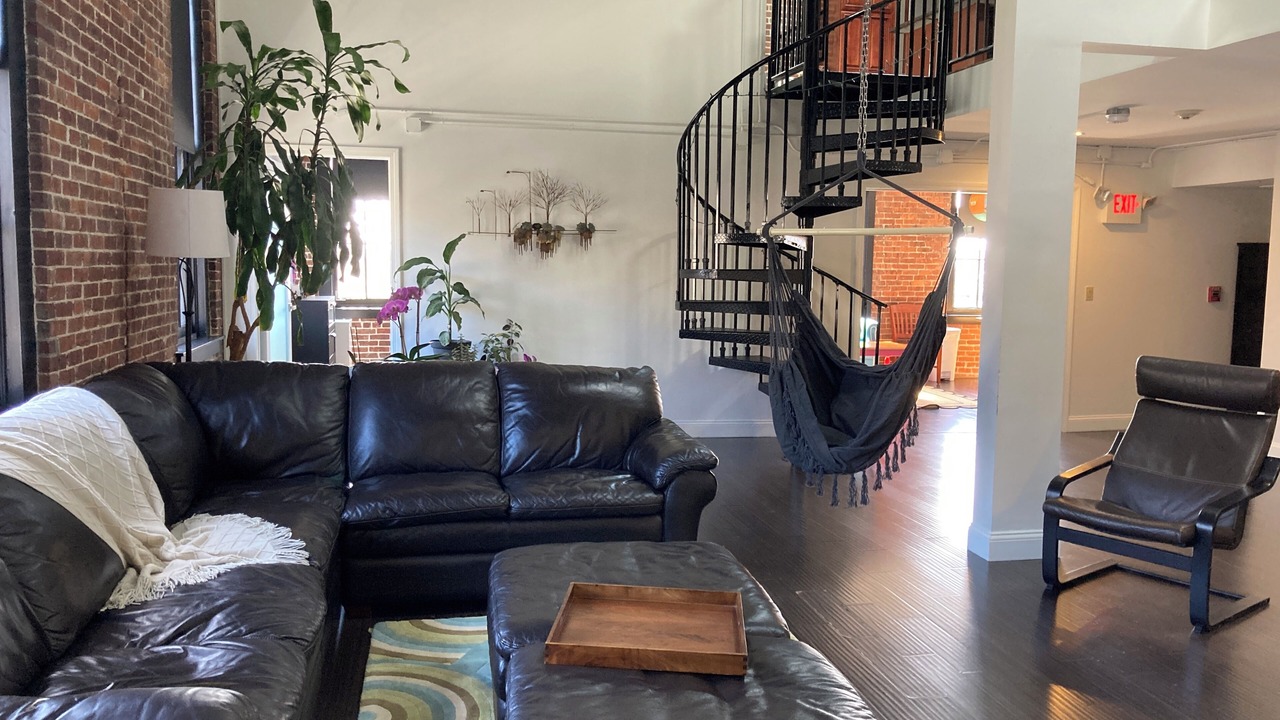 Photo of Livingroom in Fox Point