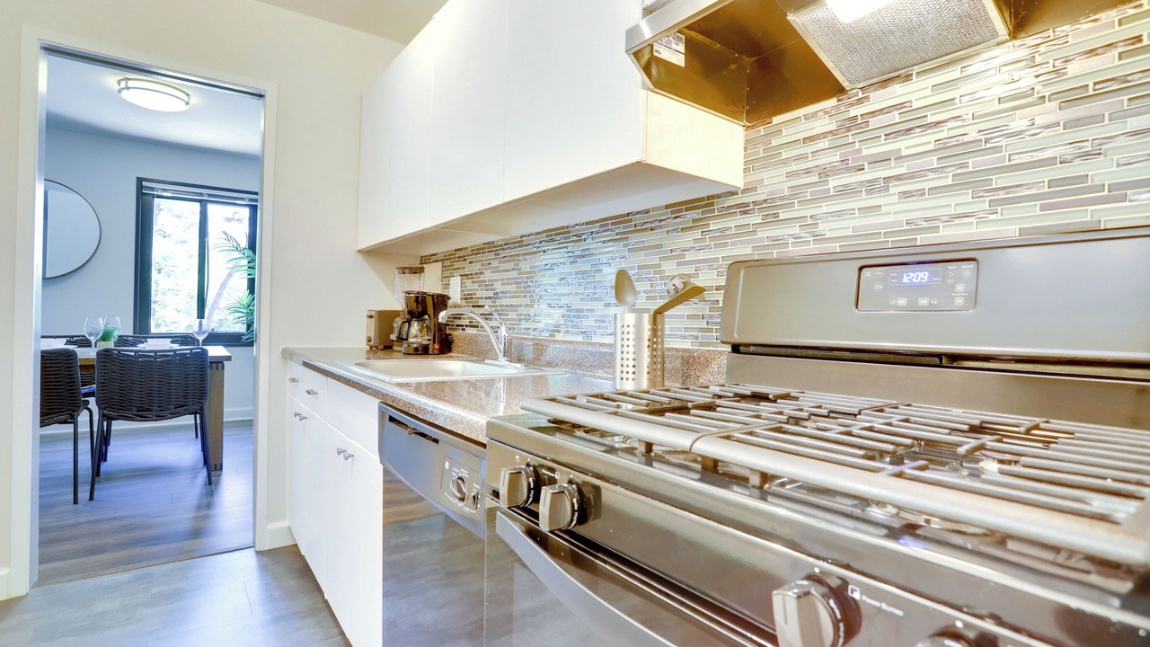 Photo of Kitchen in Court House