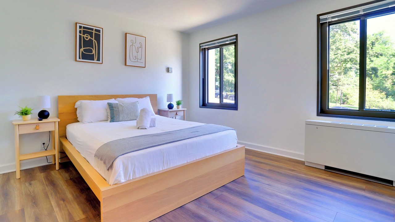 Photo of Bedroom in Court House
