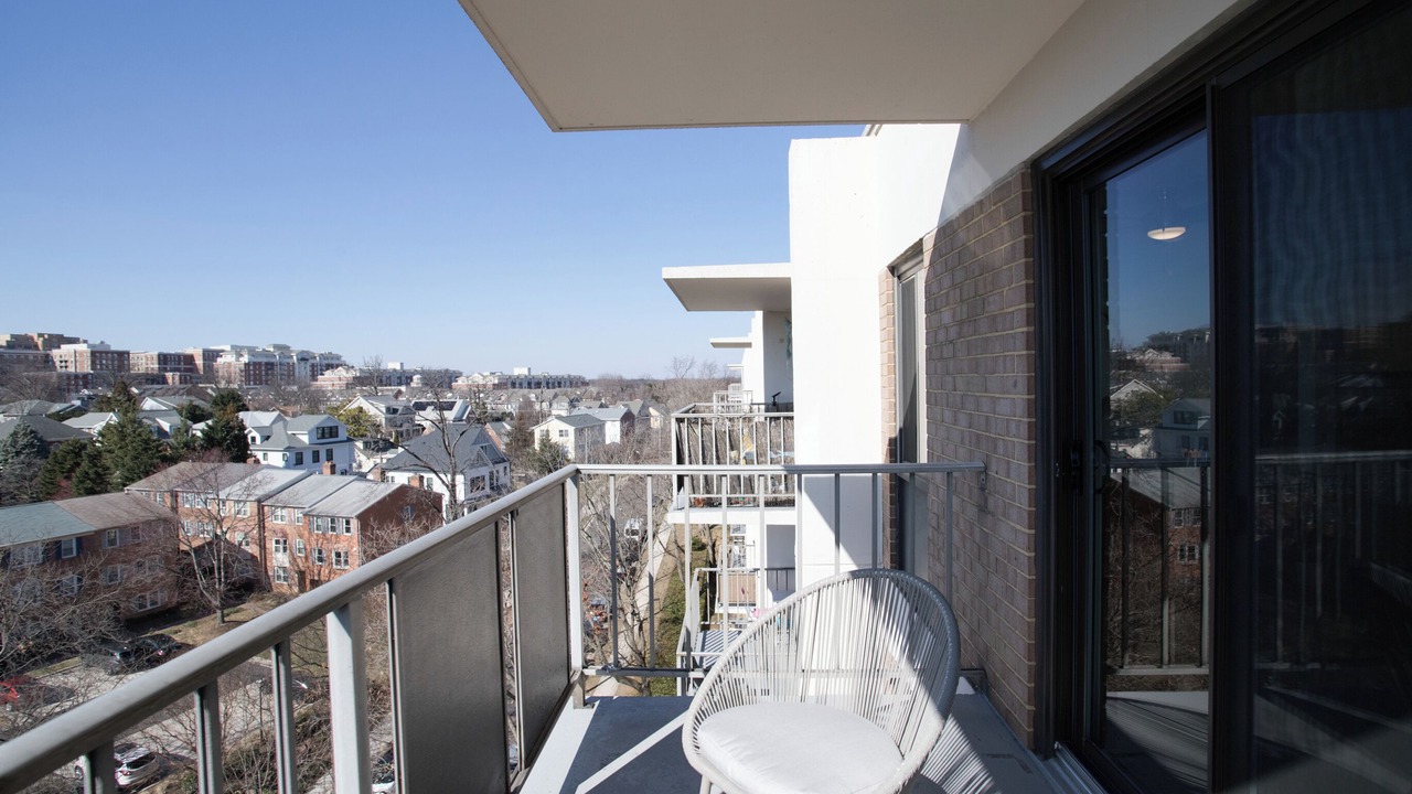 Photo of Patio Balcony in Court House