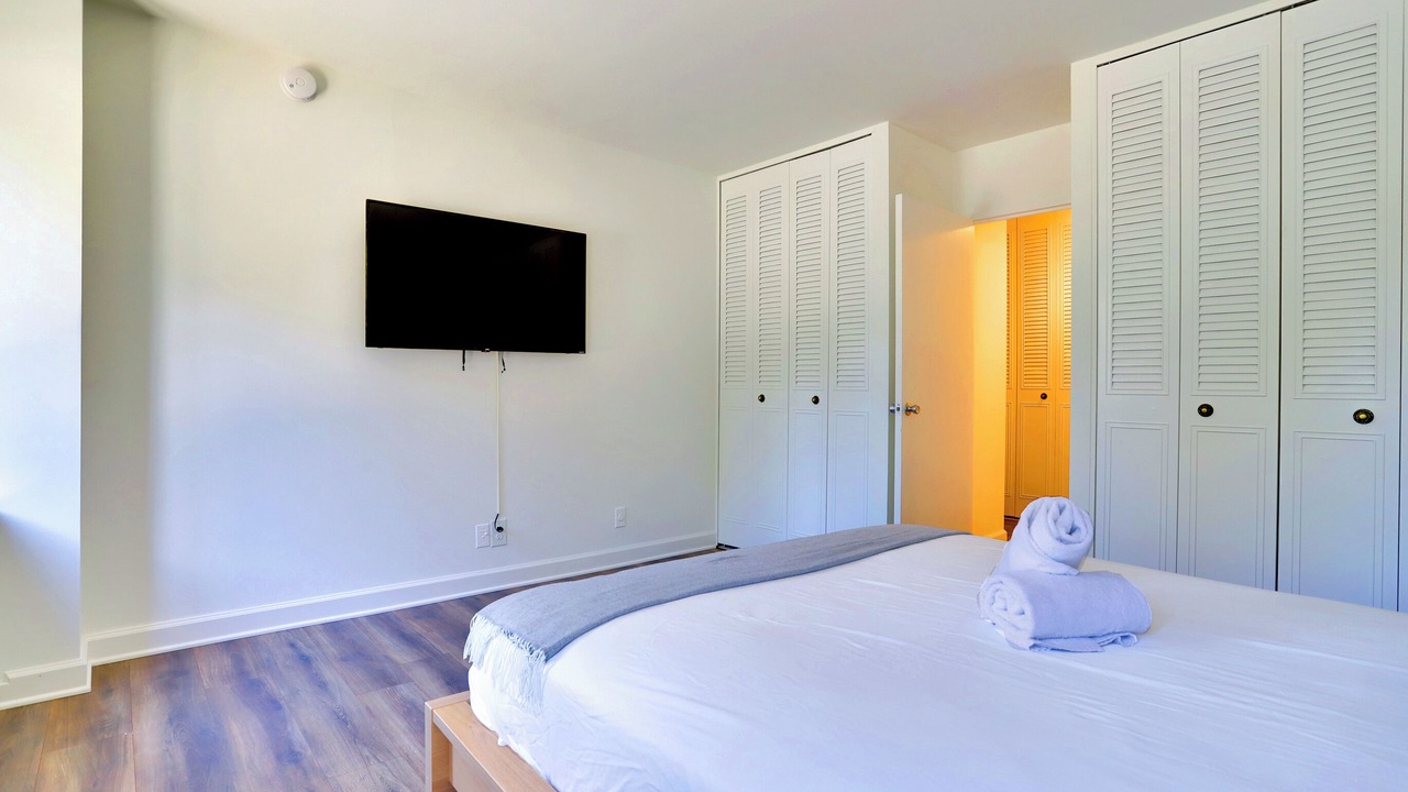 Photo of Bedroom in Court House