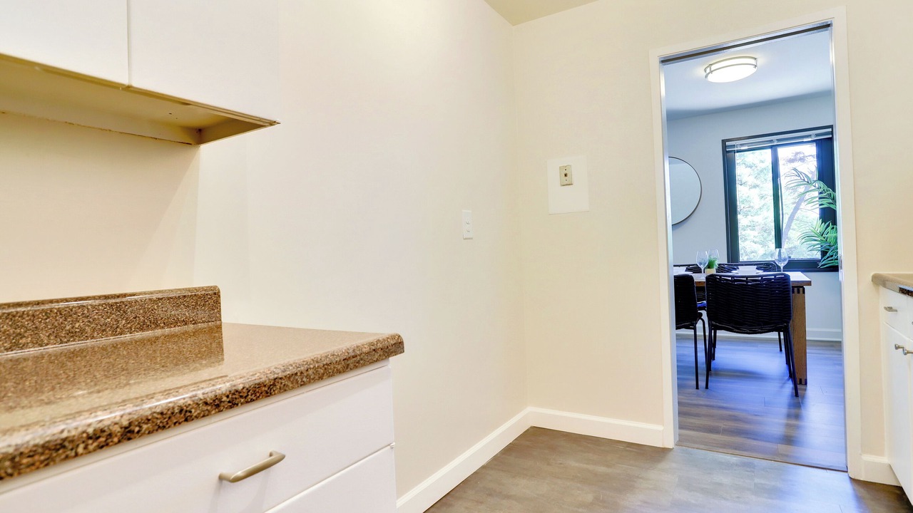 Photo of Kitchen in Court House