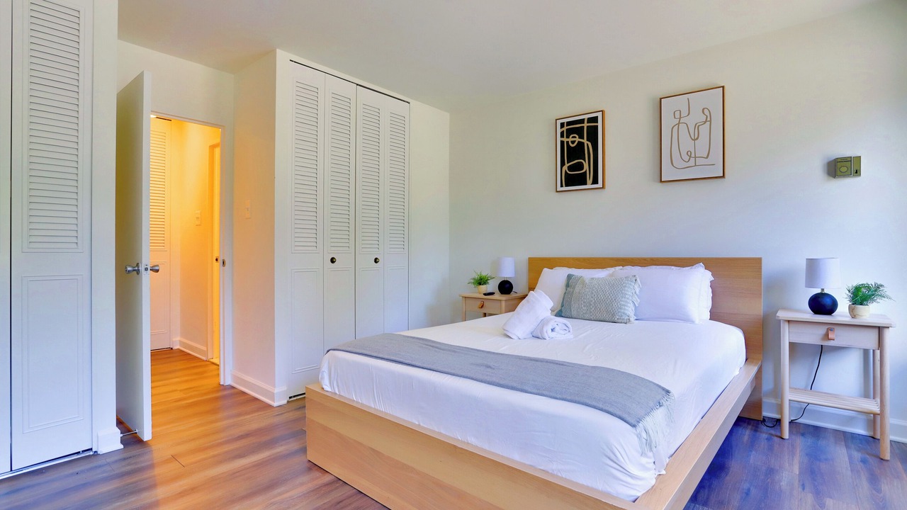 Photo of Bedroom in Court House