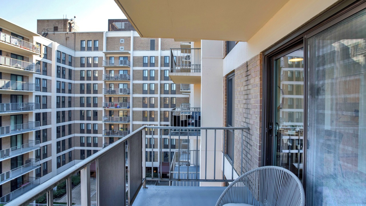 Photo of Patio Balcony in Court House