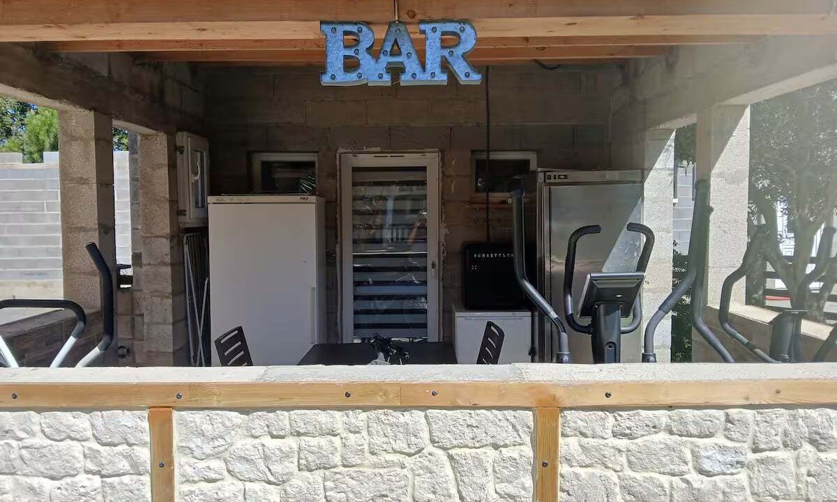 Photo of Others in Barbaira