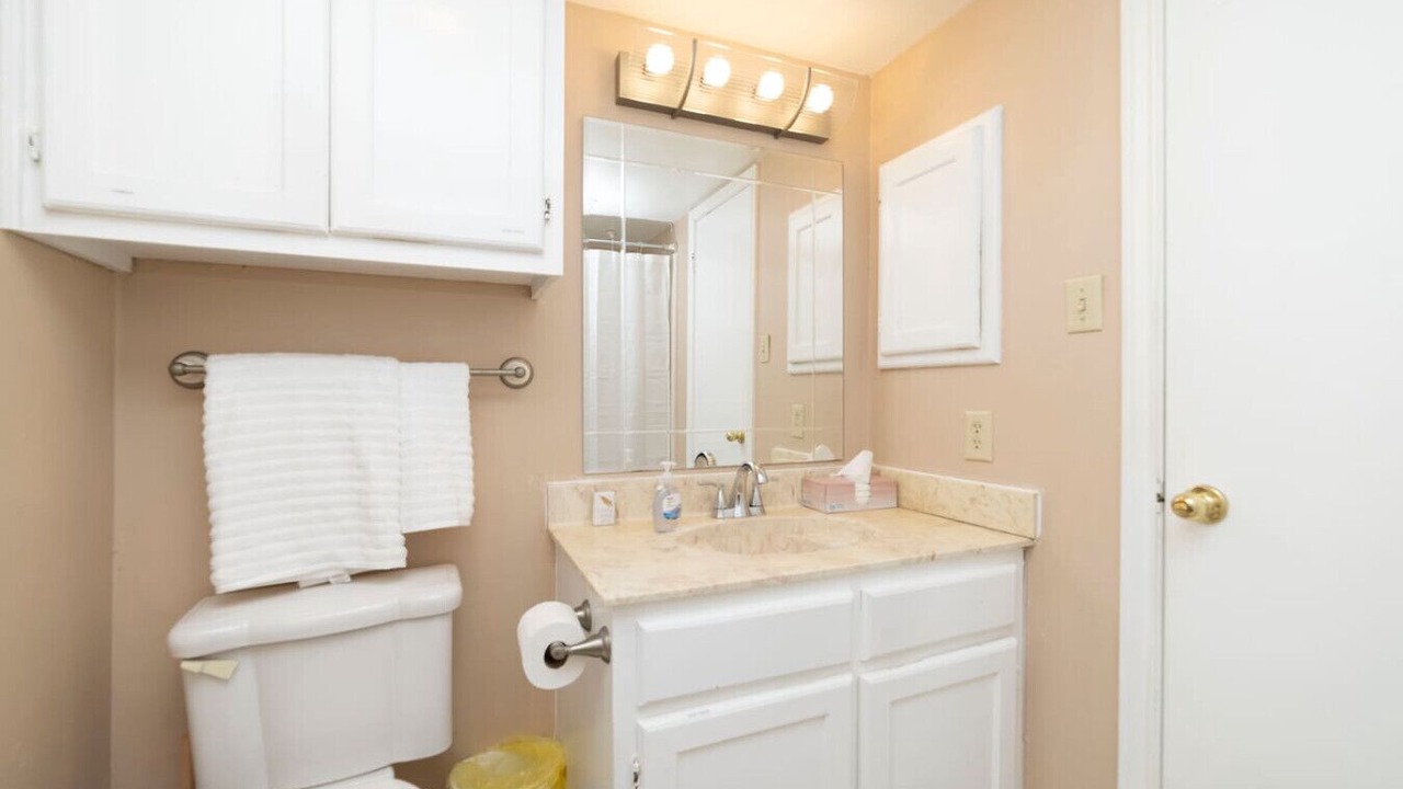 Photo of Bathroom in Medical Center District