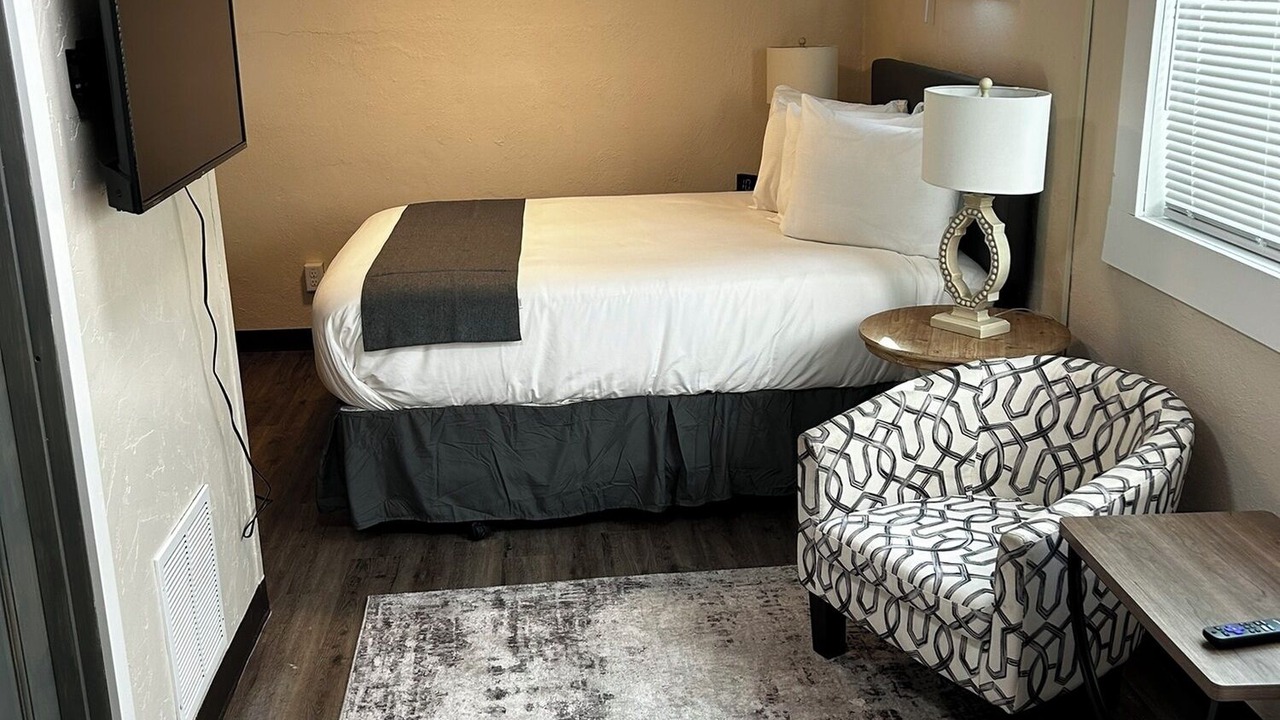 Photo of Others in Helena