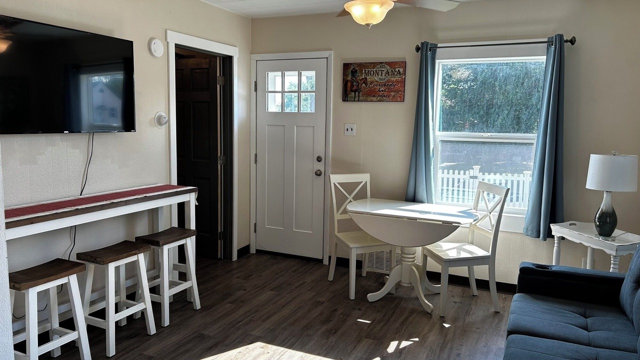 Photo of Others in Helena