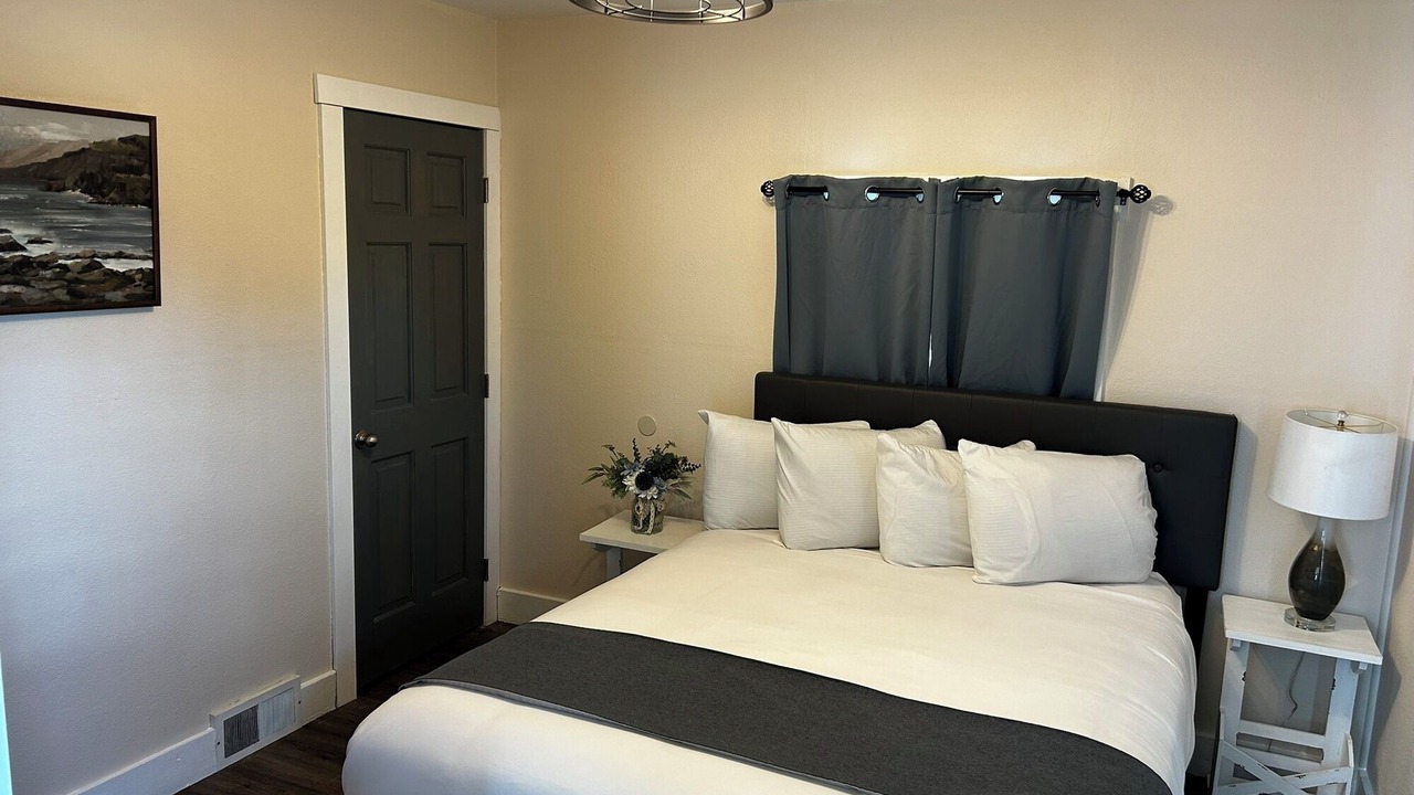 Photo of Others in Helena