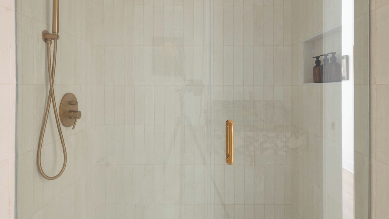 Photo of Bathroom in Lac-Swell