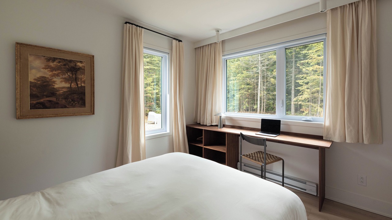 Photo of Bedroom in Lac-Swell