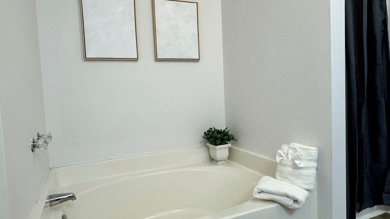 Photo of Bathroom in Winder