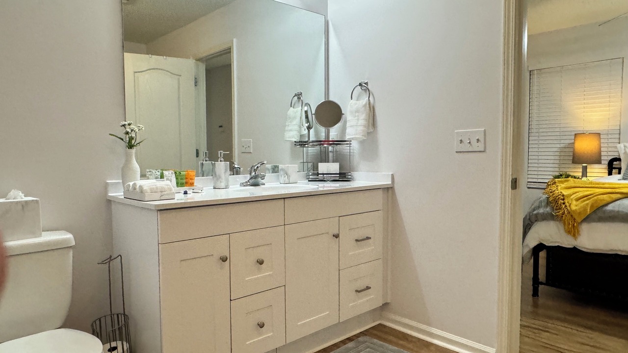 Photo of Bathroom in Winder