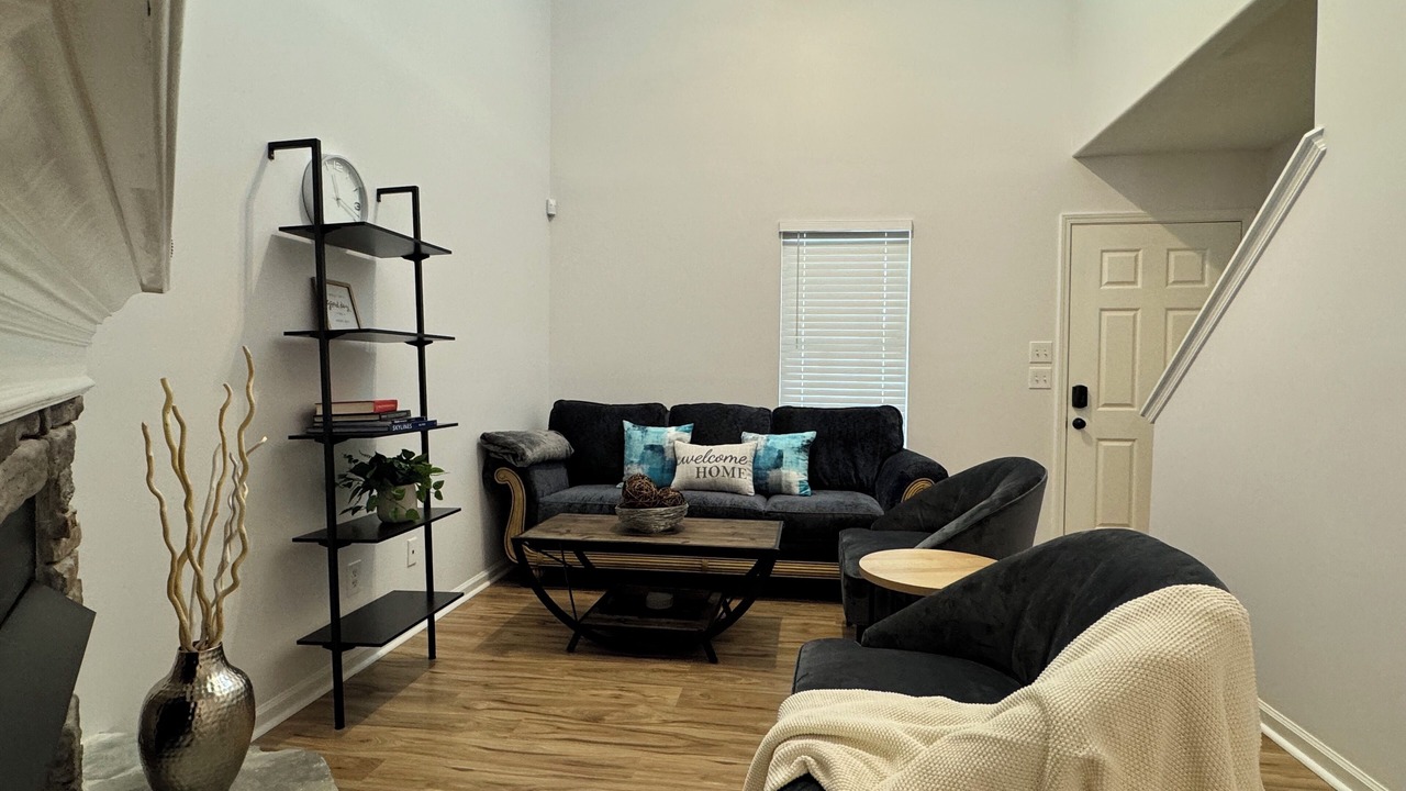 Photo of Livingroom in Winder