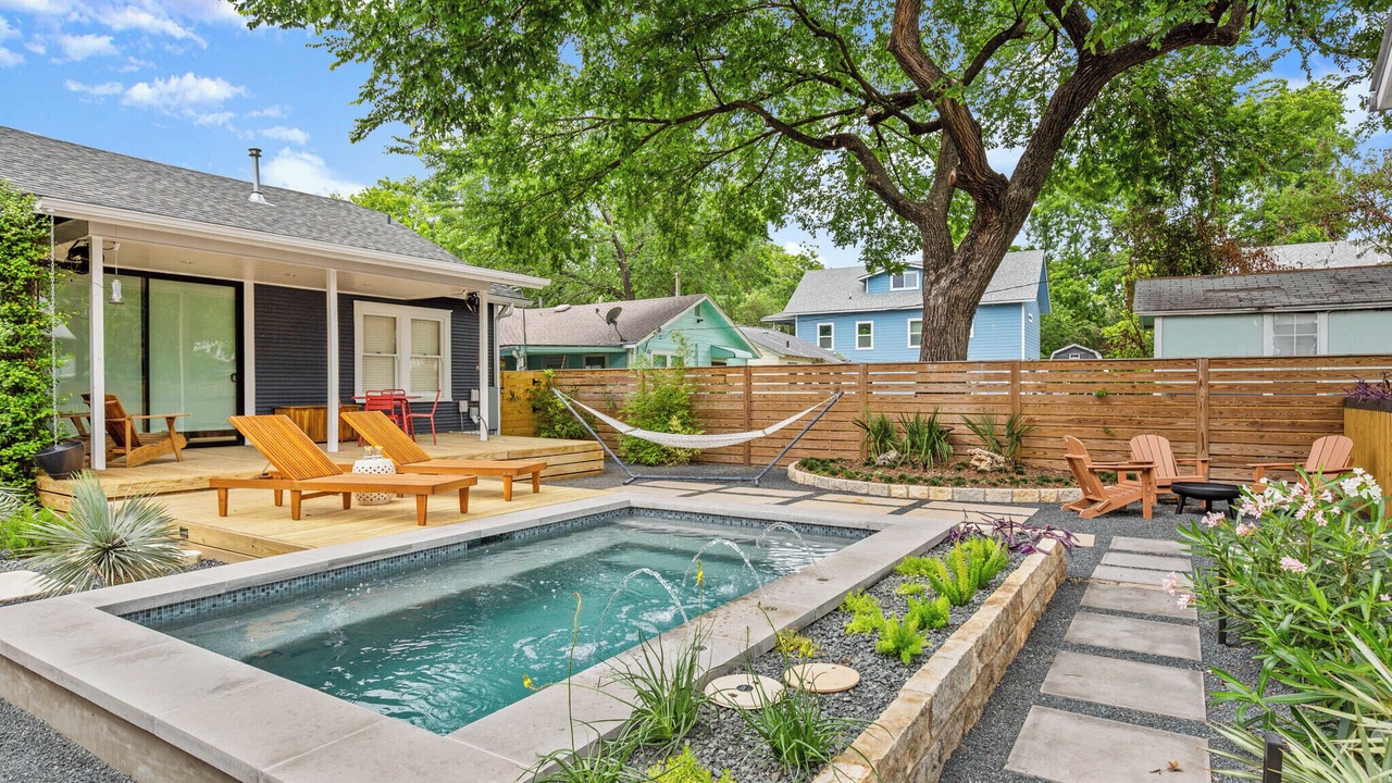 Photo of Outdoor in Holly