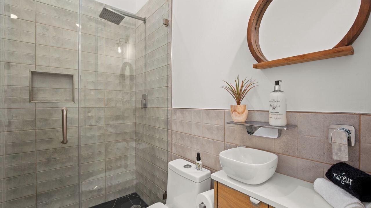 Photo of Bathroom in Holly