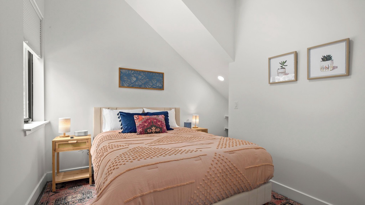 Photo of Bedroom in Holly