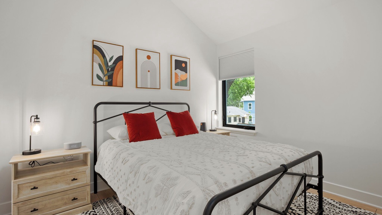 Photo of Bedroom in Holly