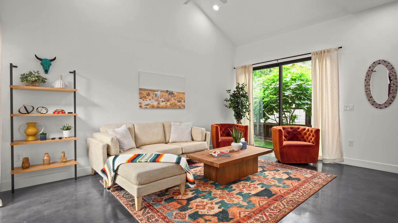 Photo of Livingroom in Holly