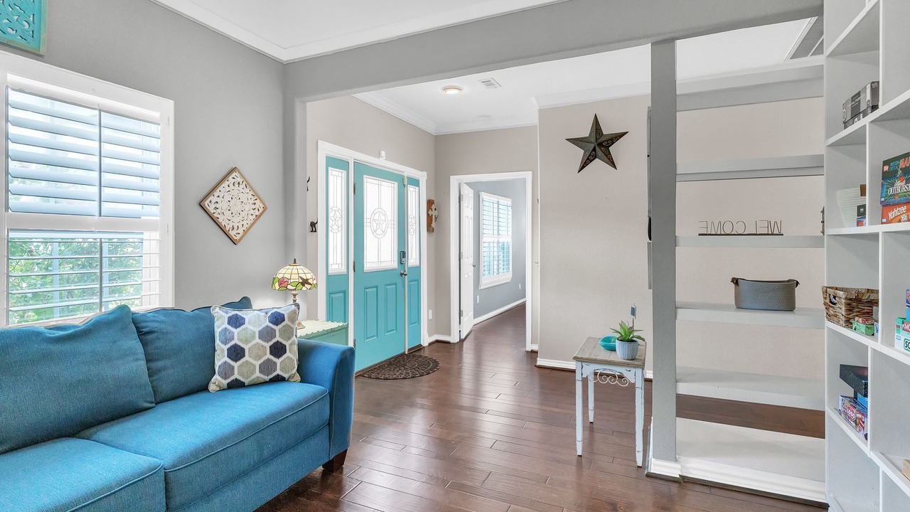Photo of Livingroom in Pointblank