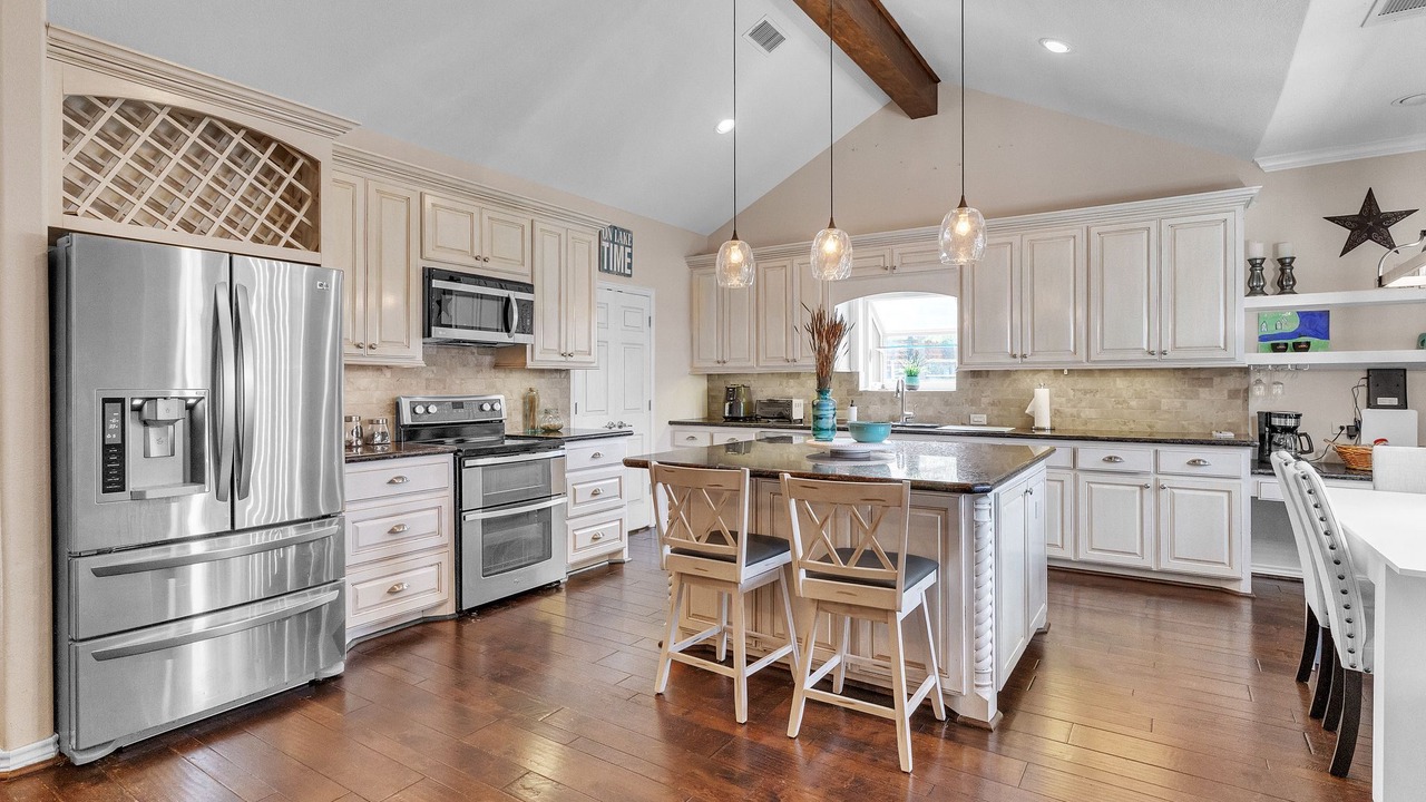 Photo of Kitchen in Pointblank